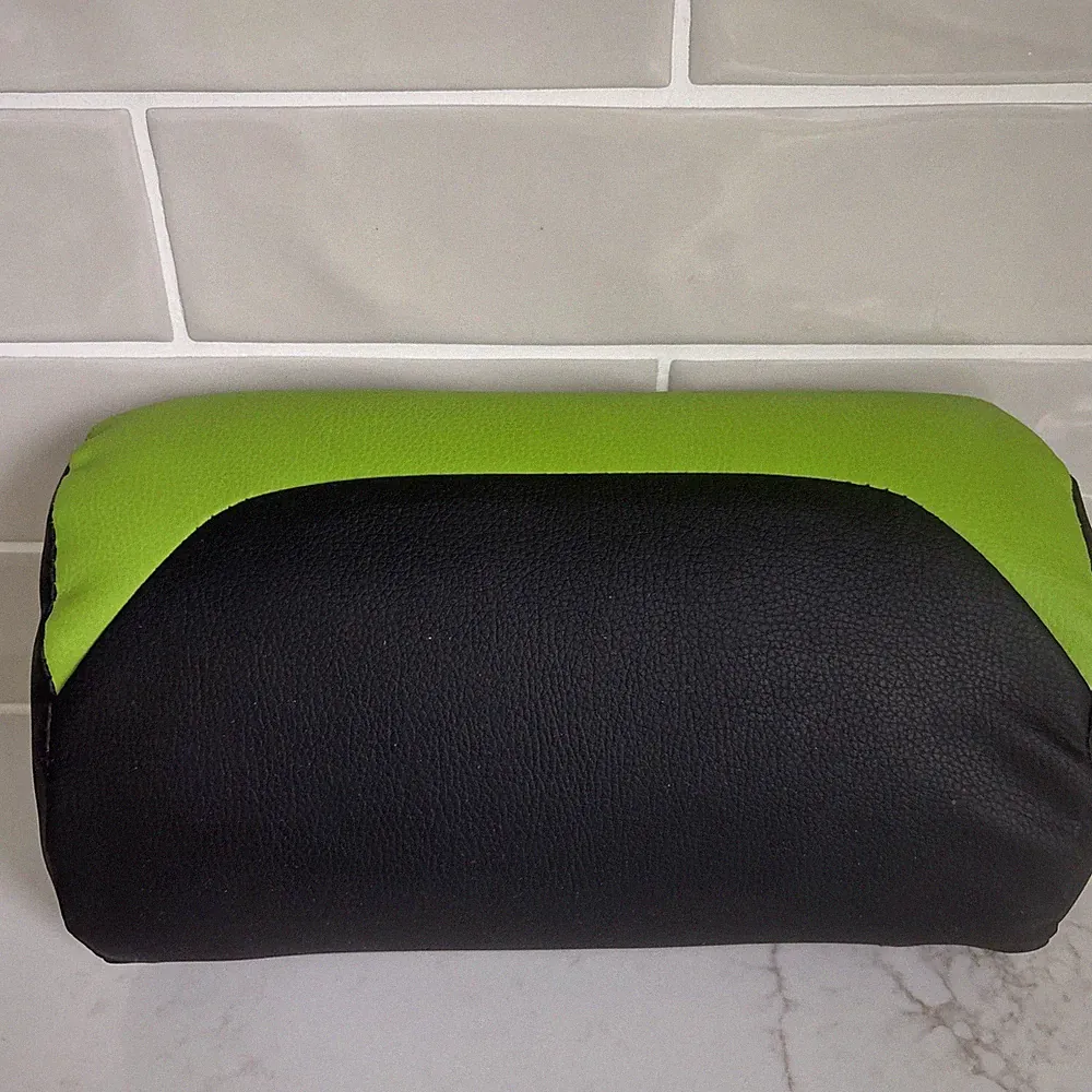 RESPAWN Lumbar Back Support Cushion For Gaming Chair - Black/ Green